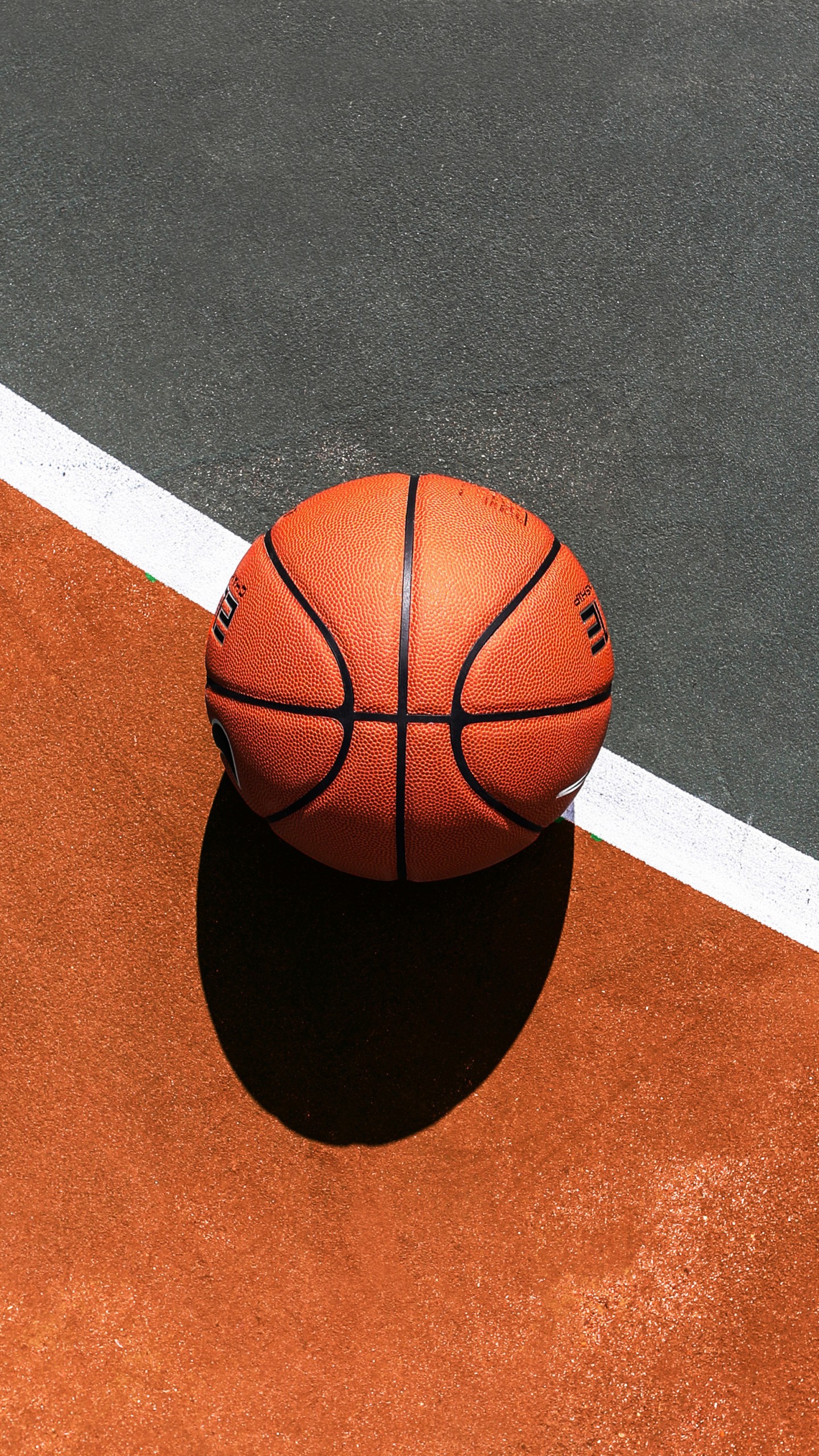 دانلود پاور پوینت آماده برای آشنایی با ورزش بسکتبال